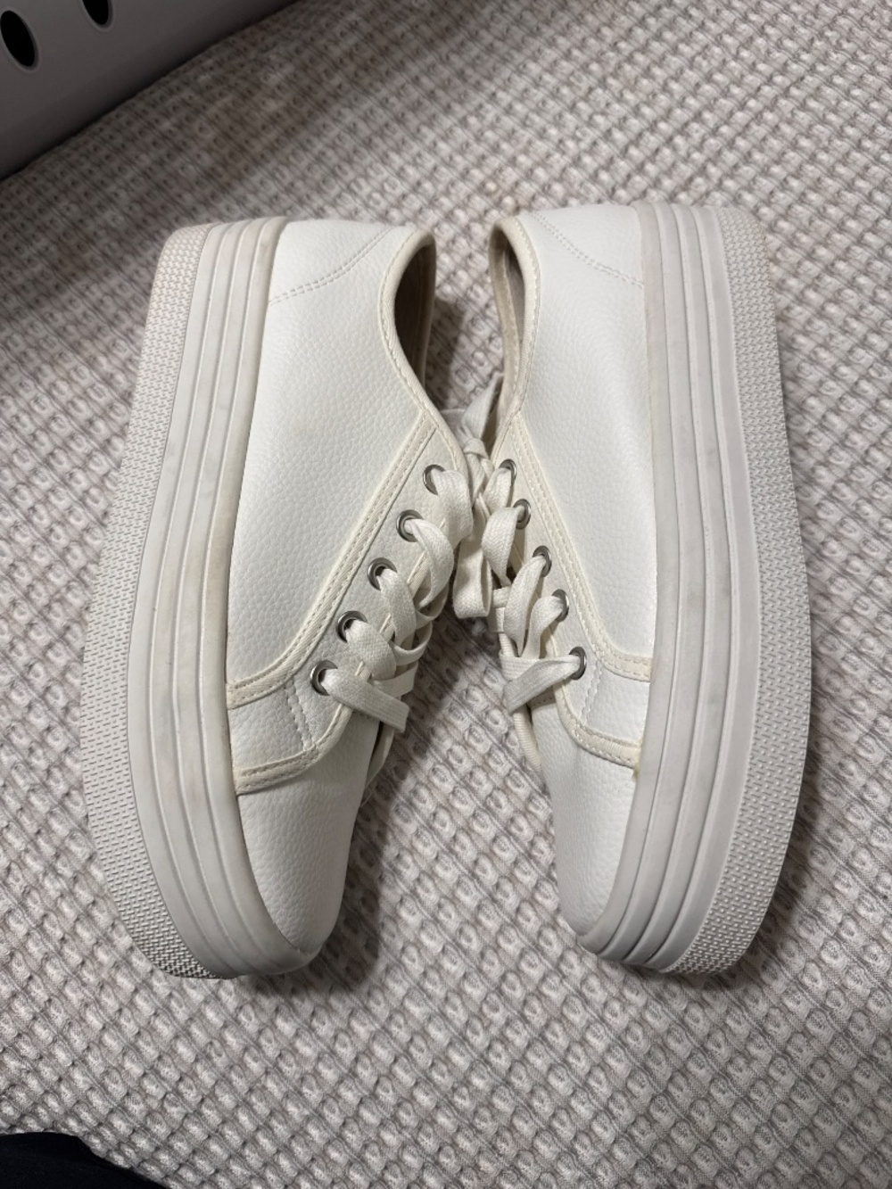 Steve Madden - Picture 4 of 4